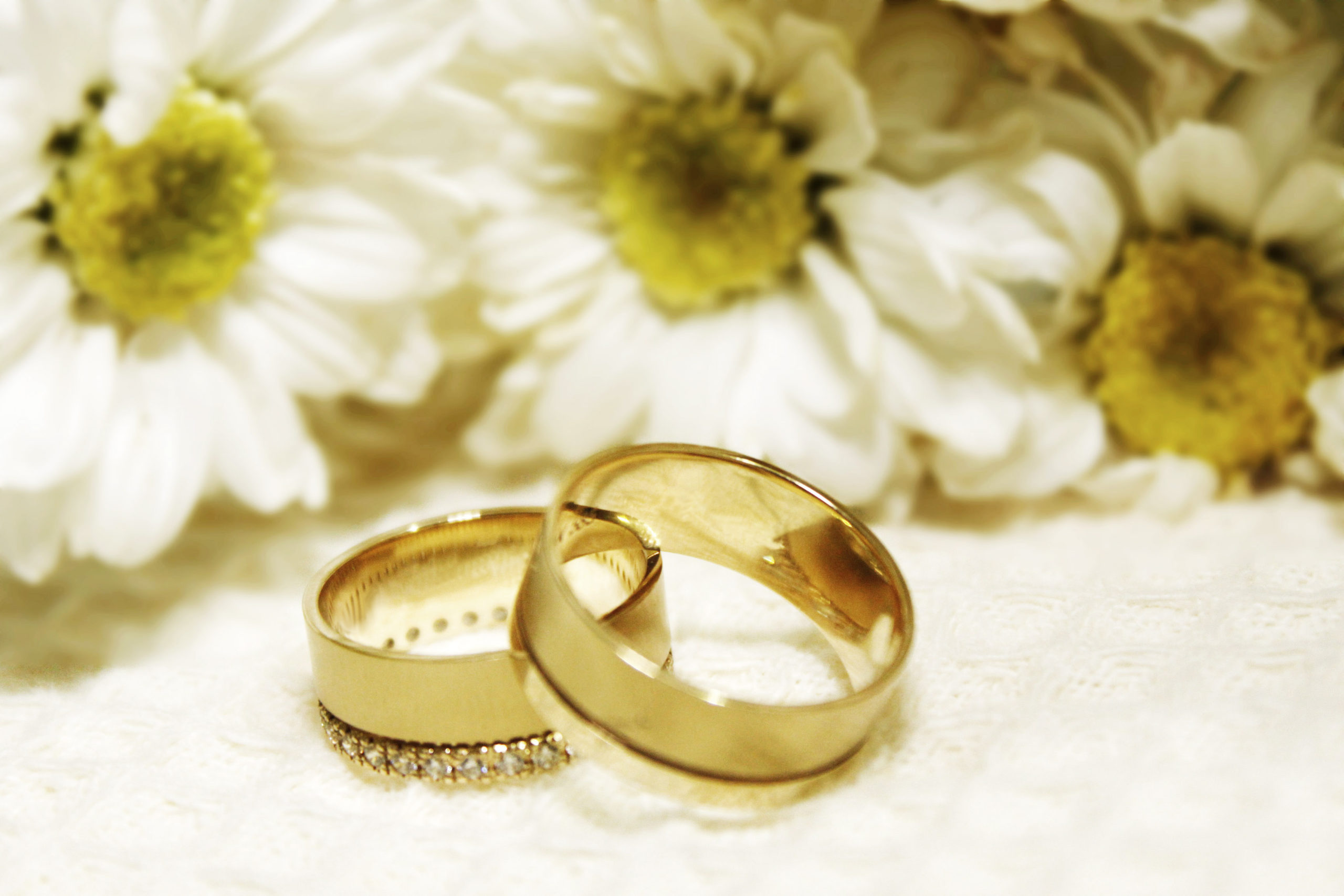 Exchange of represented rings christian wedding